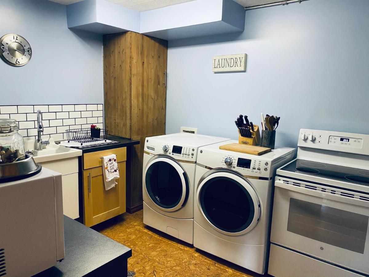 Journey'S End - 2 Bed 1 Bath Suite 戈尔登 外观 照片